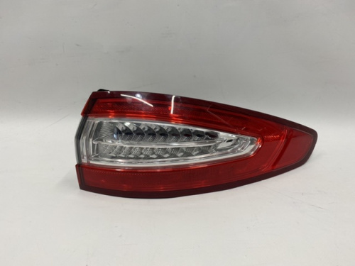 Ліхтар зовнішній (в крило) правий оригінал б/в LED Ford Fusion 2013-2016 (DS7313404AM)