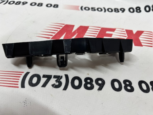Кріплення переднього бампера праве Ford Maverick 2022-2024 (NZ6Z17C947A), аналог