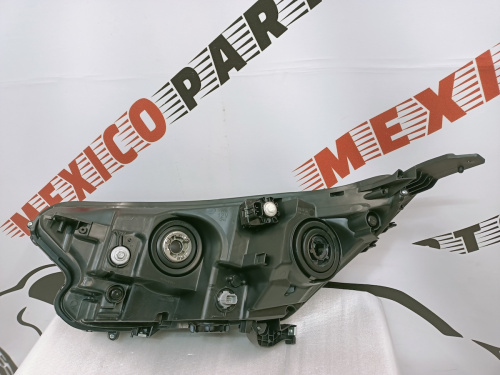 Фара галоген правая Honda CR-V 2017-2020 (33100-TLA-A01), аналог