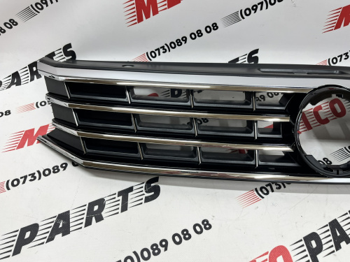 Решітка радіатора USA Volkswagen Passat B8 2016-2018 , аналог