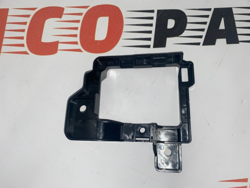 Кріплення протитуманної фари ліве Nissan X-Trail (Rogue) 2021 -2023  (26915-6RR0A), аналог