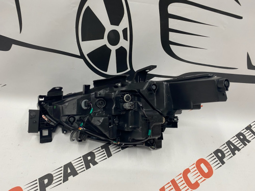 Фара правая LED  Mazda CX5 2017-2020 (KL2J51031D), аналог