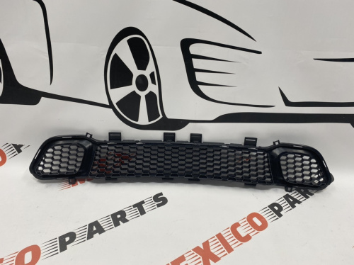 Решетка переднего бампера Jeep Cherokee 2014-2018 (68203216AA), аналог