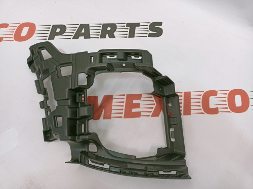 Кріплення протитуманної фари праве Volkswagen Tiguan 2013-2016 (5ND 807 262), аналог