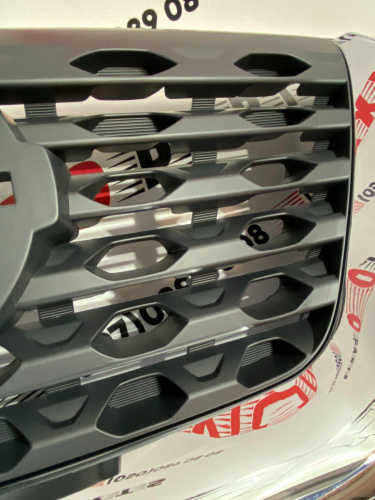 Решітка радіатора NISSAN KICKS 2017-2020(62310-5RF0A), аналог