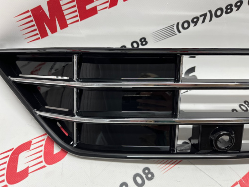 Решітка переднього бампера під парктронік R-LINE Volkswagen Passat B8 2016-2018, аналог