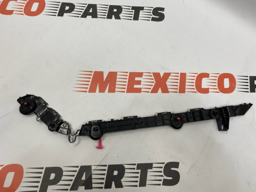 Крепление заднего бампера левое Toyota Camry 2015-2017 (52576-06140), аналог