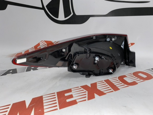 Фонарь задний наружный правый Mazda 3 2013-2015 (B45A51150B), аналог