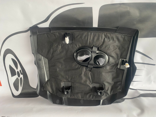 Накладка двигателя Mazda 3 2013-2018 (PEAR102F0), аналог