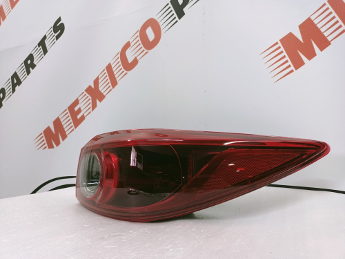 Фонарь задний наружный правый LED Mazda 3 2016-2018 (BHN3-51-150), аналог