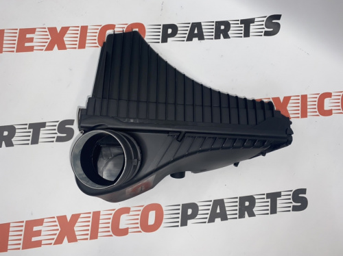 Корпус повітряного фільтру 3.0 бензин Volkswagen Touareg  2011-2014 (7P0129607C), аналог