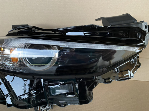 Фара правая USA Mazda 3 2019-2021 (BCJH-51-030K), аналог