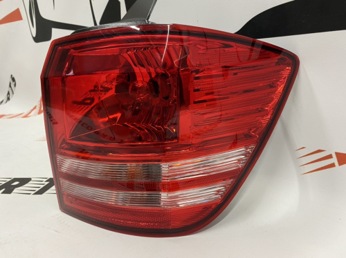 Ліхтар зовнішній (в крило) правий світлий галоген Dodge Journey 2011- (05116290AH), аналог
