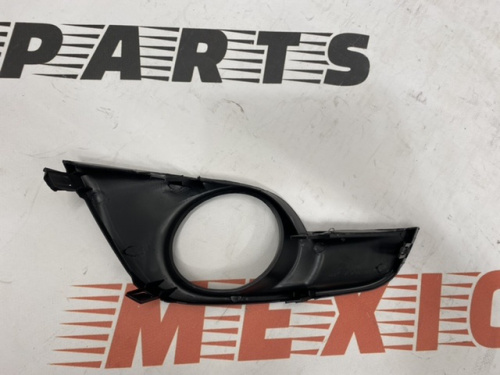 Рамка протитуманної фари ліва USA Nissan Altima 2013-2015 (62257-3TA0B), аналог