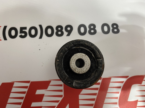 Сайлентблок рычага - подкова Tesla Model 3 2018-2023 (1044324-00-f)