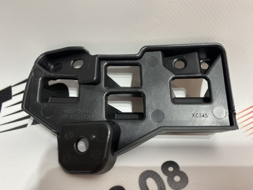 Крепление решетки левое (декоративная вставка) Mazda CX-5 2022- (KSD450162), аналог