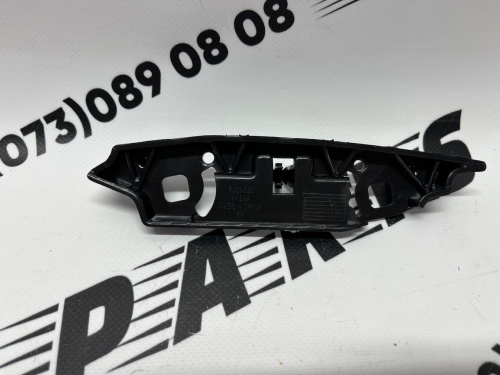Кріплення переднього бампера праве Ford Escape (Kuga) 2023+ , аналог