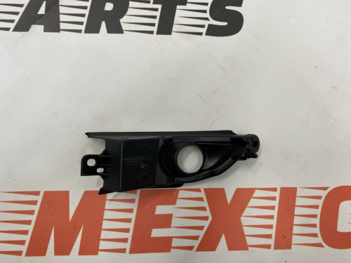 Рамка противотуманной фары правая Mazda CX5 2017-2020, аналог