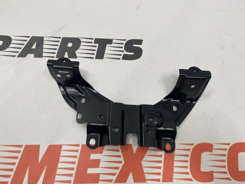 Крепление замка капота Mazda 3 2019-2021 (BDTS5215YA), аналог