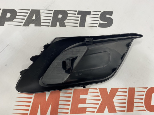 Заглушка противотуманной фары левая Mazda 3 2013-2015 (BHN150C21A), аналог