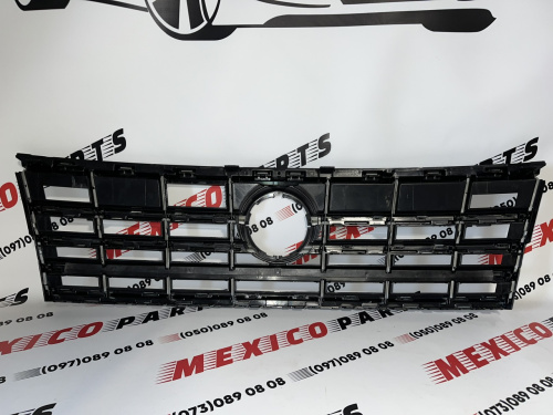 Решітка радіатора R-LINE Volkswagen Touareg 2019 - (760853651J ), аналог