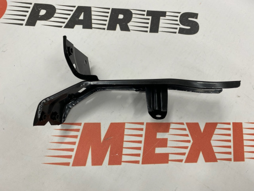 Крепление крыла левое Mazda 3 2013-2018 (B45A52240), аналог