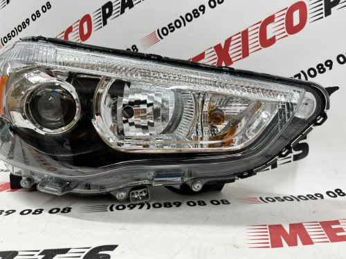 Фара права галоген темна Mitsubishi ASX 2016-2019 (8301C224), аналог