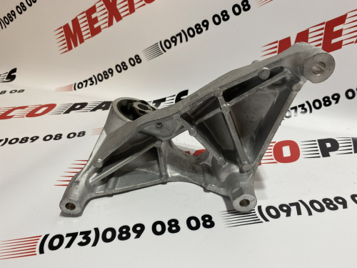 Крепления заднего двигателя правый Tesla Model 3 2018-2023 (1095337-00-d), аналог